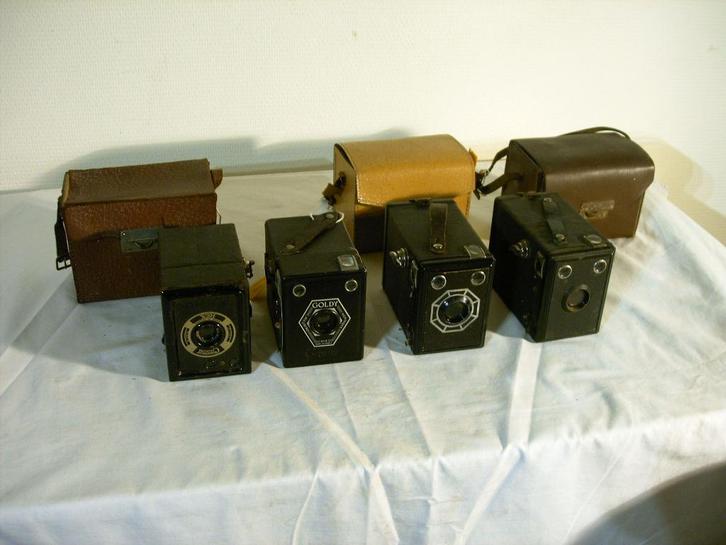 4 Franse boxcamera’s., Audio, Tv en Foto, Fotocamera's Analoog, Gebruikt, Compact, Overige Merken, Ophalen of Verzenden