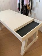 Wit bureau met zwart vak en kabelgoot, Ophalen, Gebruikt, Bureau