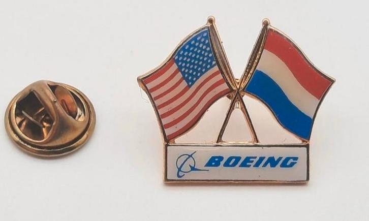 Boeing USA en Nederlandse vlag pin, Verzamelen, Speldjes, Pins en Buttons, Zo goed als nieuw, Speldje of Pin, Transport, Ophalen of Verzenden