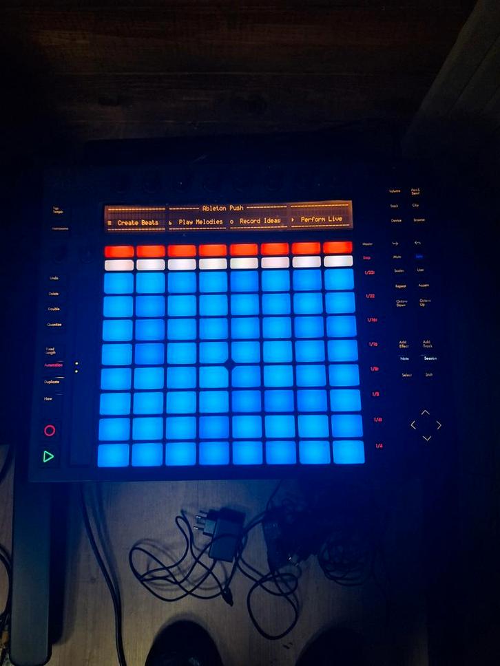 Ableton Push 1 - MIDI Controller, Muziek en Instrumenten, Midi-apparatuur, Gebruikt, Ophalen of Verzenden