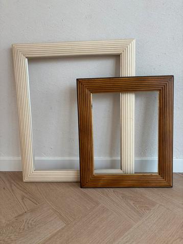 Houten lijsten, gebruikt. Kaders. beschikbaar voor biedingen