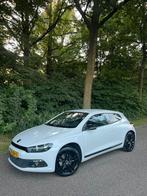 Volkswagen Scirocco 1.4 TSI 90KW BMT 2013 Wit, Auto's, Voorwielaandrijving, 4 cilinders, 4 stoelen, 1219 kg