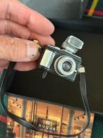 Miniatuur Camera : kadoo idee , flitst wel. Aan tas ?, Ophalen of Verzenden, Zo goed als nieuw, Spiegelreflex, Overige Merken