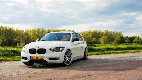 BMW 1-Serie f20 118I 210pk 5DR 2012 Wit, Auto's, BMW, Particulier, 1-Serie, ABS, Airbags, Airconditioning, Alarm, Bluetooth, Boordcomputer