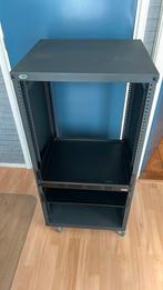 19 inch rack op zwenkwielen met stroomverdeler, Muziek en Instrumenten, Behuizingen en Koffers, Ophalen, Zo goed als nieuw, Overige instrumenten