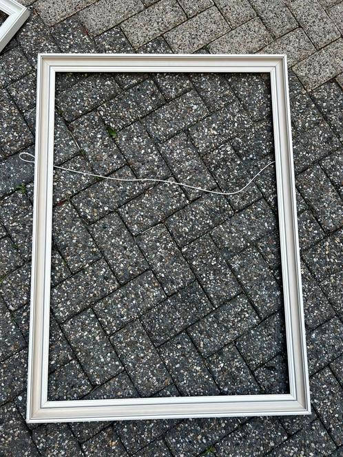 Twee grote lijsten voor (schilderij?) canvas, Huis en Inrichting, Woonaccessoires | Lijsten, Gebruikt, 75 cm of meer, 75 tot 100 cm