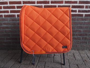 QHP Oranje Holland Dressuur zadeldekje Full beschikbaar voor biedingen
