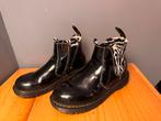 Zwarte lak met zebra Dr. Martens schoenen maat 37, Kinderen en Baby's, Meisje, Schoenen, Ophalen of Verzenden, Zo goed als nieuw