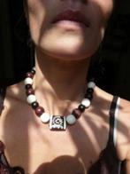 Nieuwe zelfgemaakte ketting met houten kralen en hanger, Sieraden, Tassen en Uiterlijk, Kettingen, Overige kleuren, Nieuw, Ophalen of Verzenden