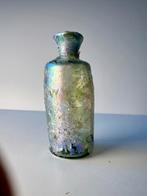 17e eeuwse medicijnfles met irisatie, Ophalen of Verzenden