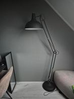Vloerlamp mat zwart, Huis en Inrichting, Lampen | Vloerlampen, Ophalen, Zo goed als nieuw, Metaal, 150 tot 200 cm