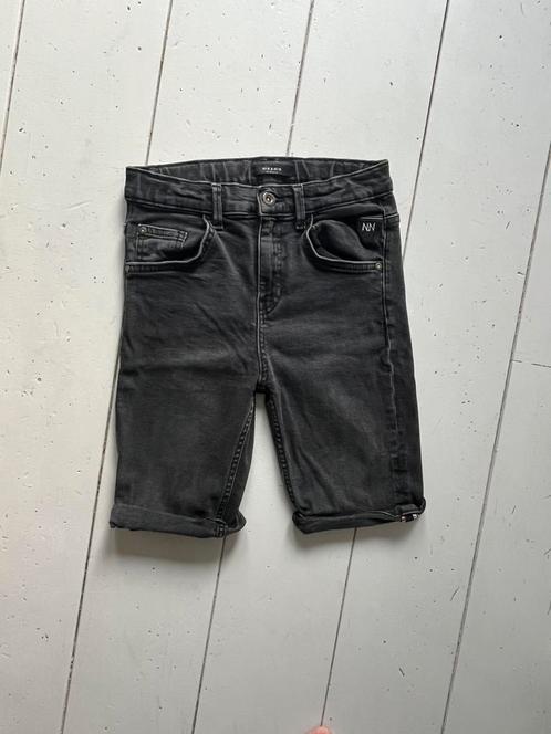 Donkergrijze korte broek Nik & Nik maat 158. Valt smal., Kinderen en Baby's, Kinderkleding | Maat 158, Zo goed als nieuw, Jongen