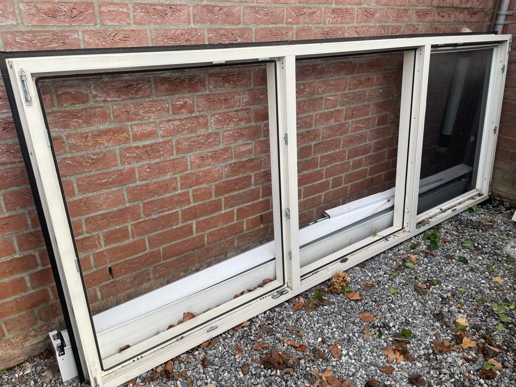 Kunststofkozijn met 2 kiep kantel ramen, Doe-het-zelf en Verbouw, Kozijnen en Schuifpuien, Ophalen, Kunststof, Gebruikt, Inclusief glas