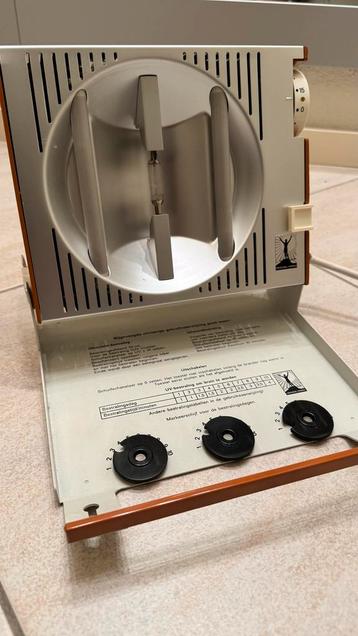 Infrarood & UV Warmte Apparaat beschikbaar voor biedingen