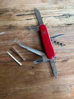 VICTORINOX CAMPER ZAKMES (€15 ), Caravans en Kamperen, Ophalen of Verzenden, Zo goed als nieuw