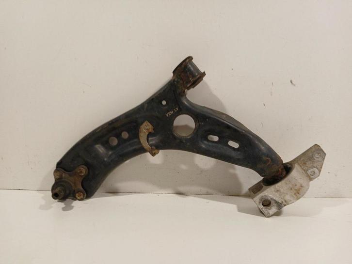 Draagarm links voor Volkswagen Touran, Auto-onderdelen, Ophanging en Onderstel, Volkswagen, Gebruikt, Herkomst onderdeel bekend