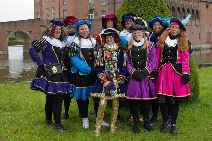 Pieten bezoek in Helmond e.o, Diversen, Sinterklaas, Nieuw, Ophalen