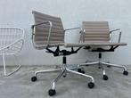 Vitra Eames EA117 lederen bureaustoel, 8X, Verzenden, Zo goed als nieuw, Grijs, Bureaustoel
