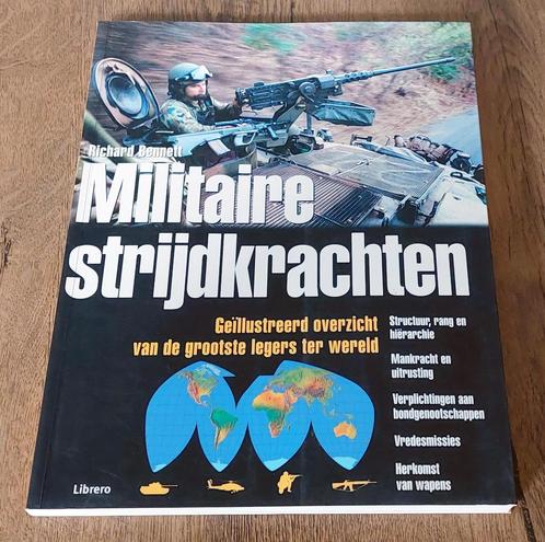 Boek - Militaire Strijdkrachten, Boeken, Oorlog en Militair, Zo goed als nieuw, Algemeen, Ophalen of Verzenden