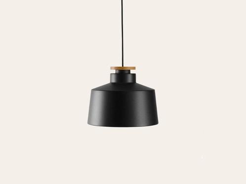 Herstal Street M bij TheReSales, Huis en Inrichting, Lampen | Hanglampen, Zo goed als nieuw, Minder dan 50 cm, Hout, Metaal, Ophalen of Verzenden