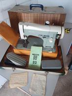 Retro naaimachine Necchi 512 bj 1969, Antiek en Kunst, Antiek | Naaimachines, Ophalen of Verzenden