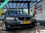 BMW 3-serie Touring 318i Nieuwe APK, Auto's, BMW, Achterwielaandrijving, Handgeschakeld, 1405 kg, Zilver of Grijs