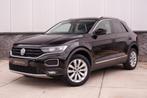 Volkswagen T-Roc 1.5 TSI Sport | LED | Trekhaak | Carplay |, Zwart, 4 cilinders, 150 pk, Leder en Stof