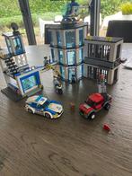 LEGO City Politiebureau 60141, Kinderen en Baby's, Speelgoed | Duplo en Lego, Ophalen of Verzenden, Zo goed als nieuw, Complete set