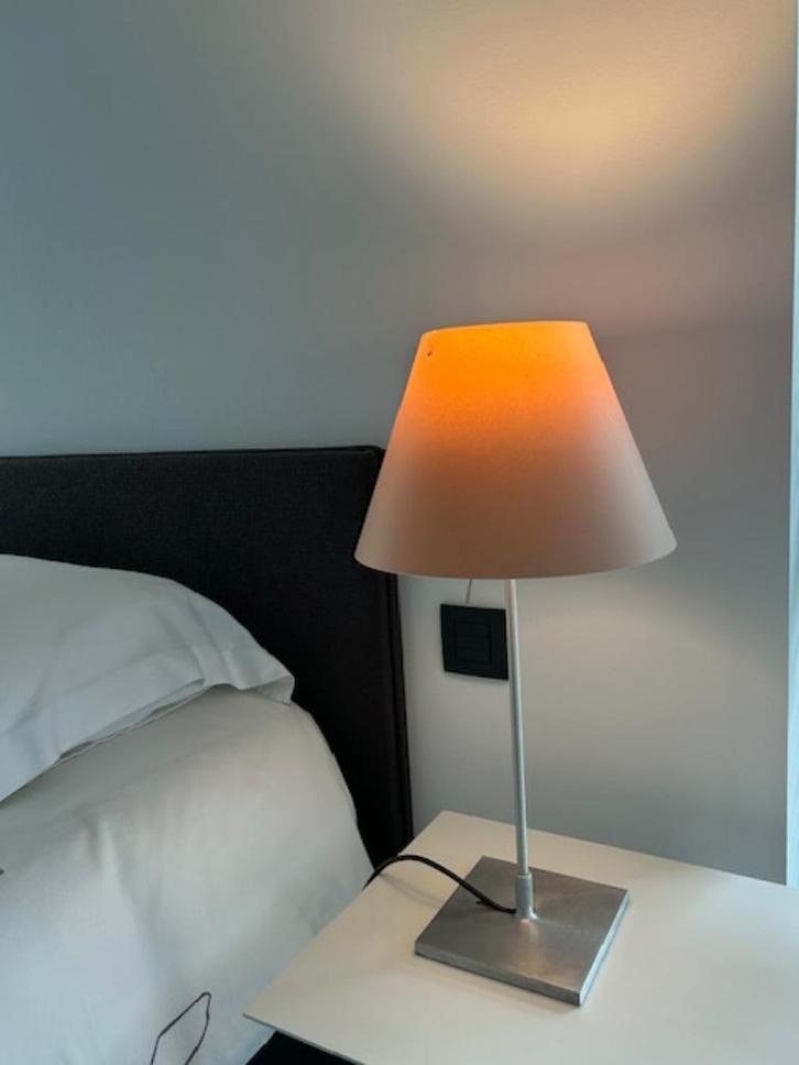 Luceplan Constazina, Huis en Inrichting, Lampen | Tafellampen, Zo goed als nieuw, 50 tot 75 cm, Kunststof, Ophalen of Verzenden