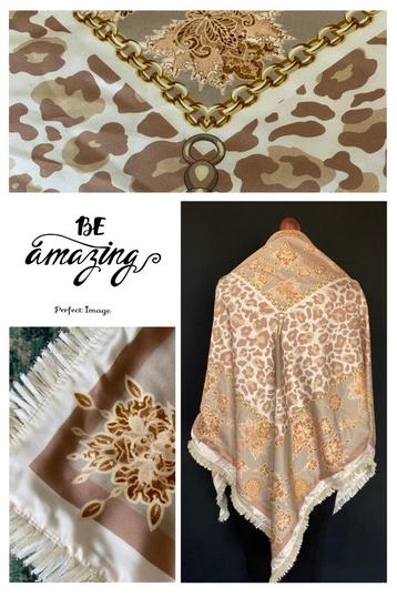Katherina Loretta omslagdoek / sjaal beschikbaar voor biedingen