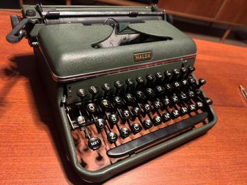 Halda typewriter schrijfmachine need service beschikbaar voor biedingen