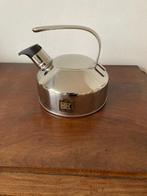 Fluitketel nieuw Roestvrijstalen fluitketel van het merk BK., Ophalen of Verzenden, Nieuw, Rvs, Overige typen