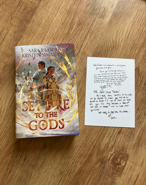 Litjoycrate Sara Raasch Kristen Simmons Set Fire To The Gods, Boeken, Kinderboeken | Jeugd | 13 jaar en ouder, Ophalen of Verzenden