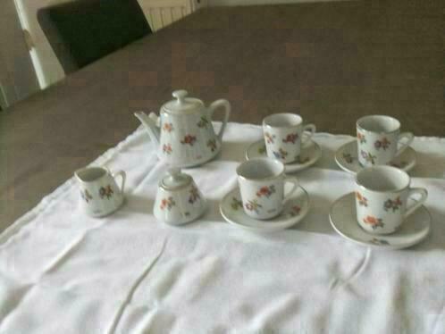 Van Nelle porselein kindertheeservies, Antiek en Kunst, Antiek | Speelgoed, Ophalen of Verzenden