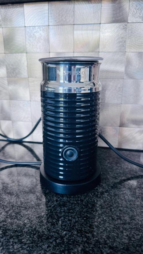 Nespresso melkopschuimer Aeroccino 3 Zwart als nieuw, Witgoed en Apparatuur, Melkopschuimers, Zo goed als nieuw, Elektrische melkopschuimer