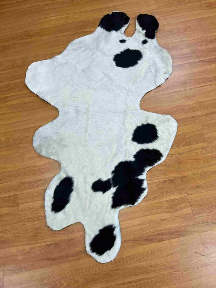 Koeienkleed koeienhuid zwart wit 160/93, Huis en Inrichting, Stoffering | Tapijten en Kleden, Gebruikt, 150 tot 200 cm, Rechthoekig