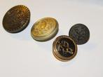 4 vintage bewerkte koperkleurige knopen, uniformknopen?, Ophalen of Verzenden, Zo goed als nieuw, Knoop of Knopen