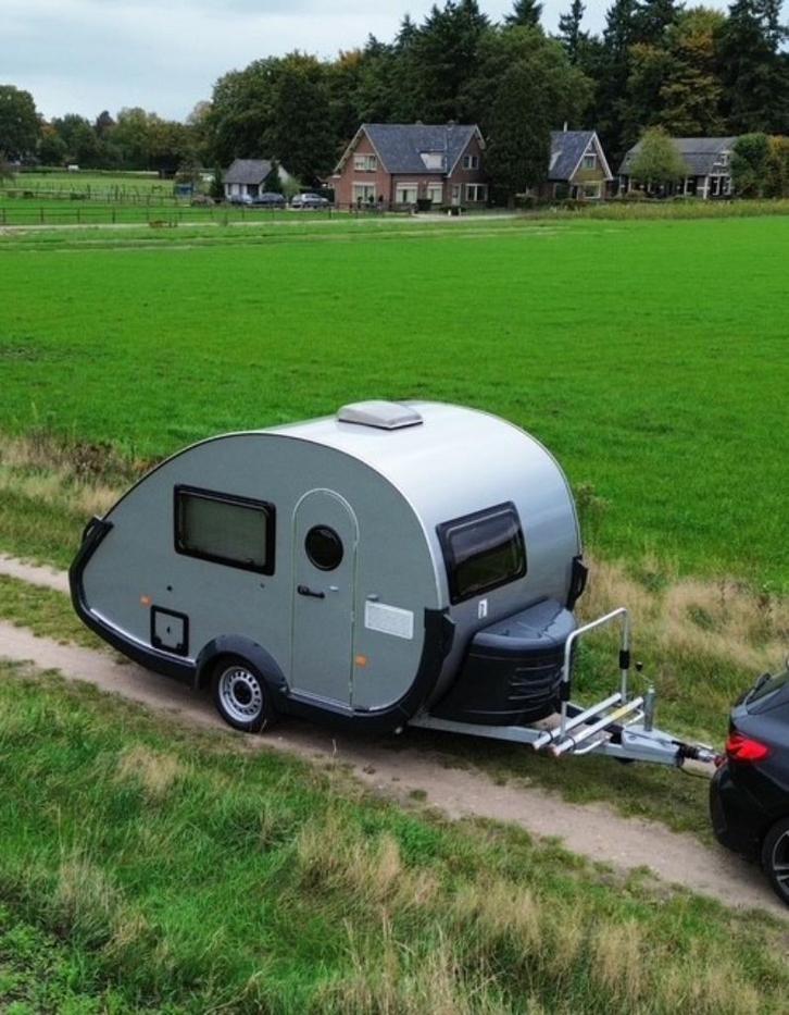 T@B 320 RS  2016 (Tab caravan), Caravans en Kamperen, Caravans, Particulier, tot en met 2, 500 - 750 kg, Rondzit, T@b, Omvormbare zithoek