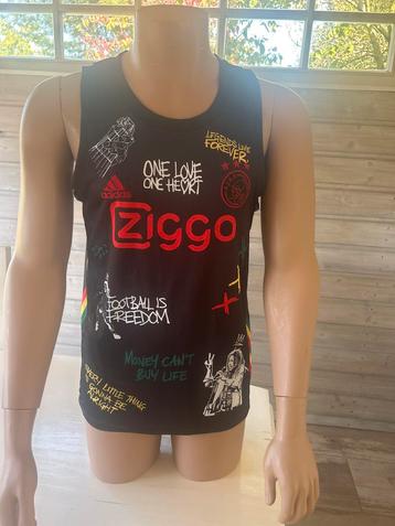 Ajax Shirt / Singlet Adidas Maat S beschikbaar voor biedingen