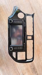 Navigatie- en multimediasysteem Kia Rio (2011–2014), Ophalen, Zo goed als nieuw