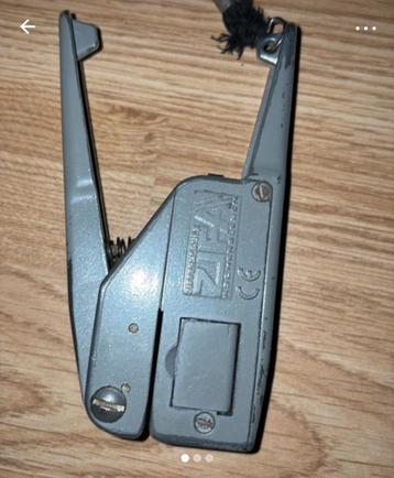 Zifa Conducteurs Tang met Houder beschikbaar voor biedingen