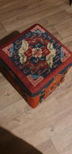 Vintage poef, Huis en Inrichting, Stoffering | Tapijten en Kleden, Ophalen, 50 tot 100 cm, Rond, 50 tot 100 cm