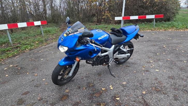 SV 650 S 2000 35KW/A2 Hyperpro vering en mooi geluid, Motoren, Motoren | Suzuki, Particulier, Sport, 12 t/m 35 kW, 2 cilinders