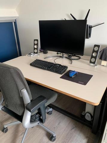 Verstelbare bureautafel