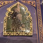 Efteling Pin Man met Fakir - Fata Morgana, Ophalen of Verzenden, Zo goed als nieuw, Figuurtje, Speldje of Pin