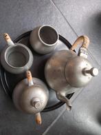 Theepot en nog 3 andere, Hollandia Tin, Doorn plus dienblad, Antiek en Kunst, Antiek | Tin, Ophalen of Verzenden