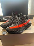 Yeezy Boost 350 V2 - Carbon Beluga | Maat 44, Kleding | Heren, Schoenen, Overige kleuren, Nieuw, Ophalen of Verzenden, Sneakers of Gympen