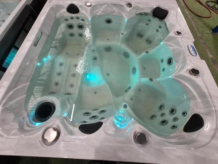 Infinitas Spa ‼️GROOTSTE SHOWROOM VAN NEDERLAND, Tuin en Terras, Bubbelbaden en Hottubs, Nieuw, Filter, Ophalen of Verzenden