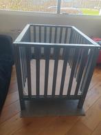 Grijsblauwe box 102x79 goede staat van TWF zonder lade, Kinderen en Baby's, Boxen, Ophalen, Gebruikt, Rechthoekig, In hoogte verstelbaar