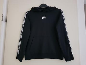 Trui jongens / meisjes -- maat 146 / 158 -- Nike Dri-fit beschikbaar voor biedingen